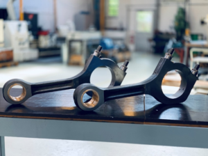 Four Stroke Connecting Rods 24/7 service global and workshop in Denmark